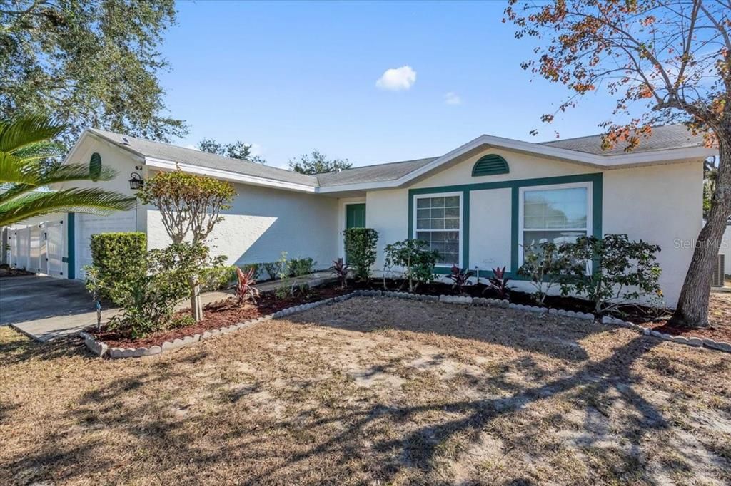 待售: $330,000 (3 贝兹, 2 浴室, 1385 平方英尺)