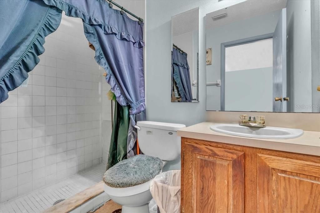 待售: $330,000 (3 贝兹, 2 浴室, 1385 平方英尺)