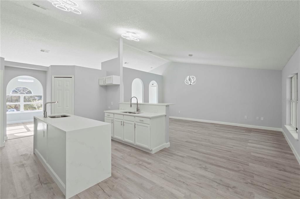 For Sale: $448,000 (3 beds, 2 baths, 2008 Square Feet)