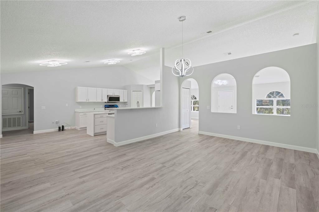 For Sale: $448,000 (3 beds, 2 baths, 2008 Square Feet)