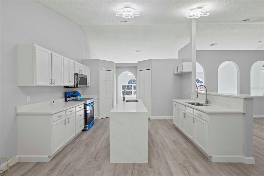 For Sale: $448,000 (3 beds, 2 baths, 2008 Square Feet)