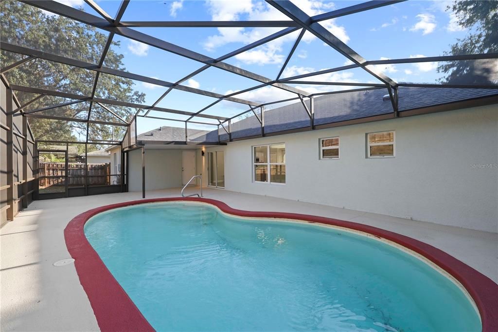 For Sale: $448,000 (3 beds, 2 baths, 2008 Square Feet)