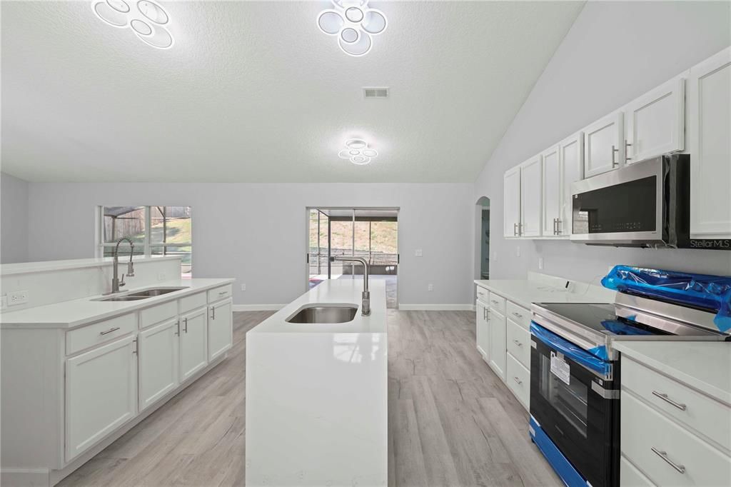 For Sale: $448,000 (3 beds, 2 baths, 2008 Square Feet)