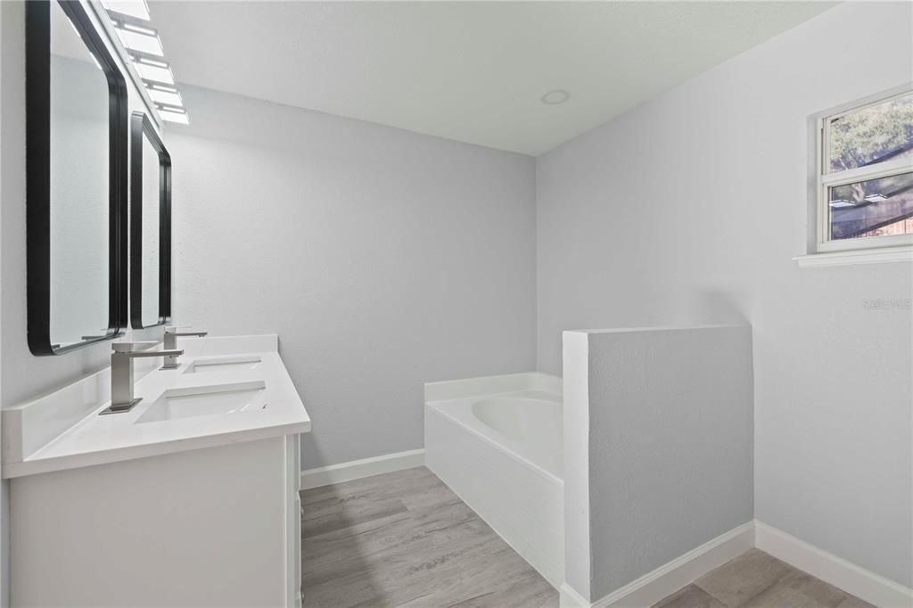 For Sale: $448,000 (3 beds, 2 baths, 2008 Square Feet)