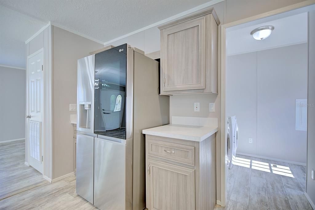 For Sale: $344,900 (2 beds, 2 baths, 1411 Square Feet)
