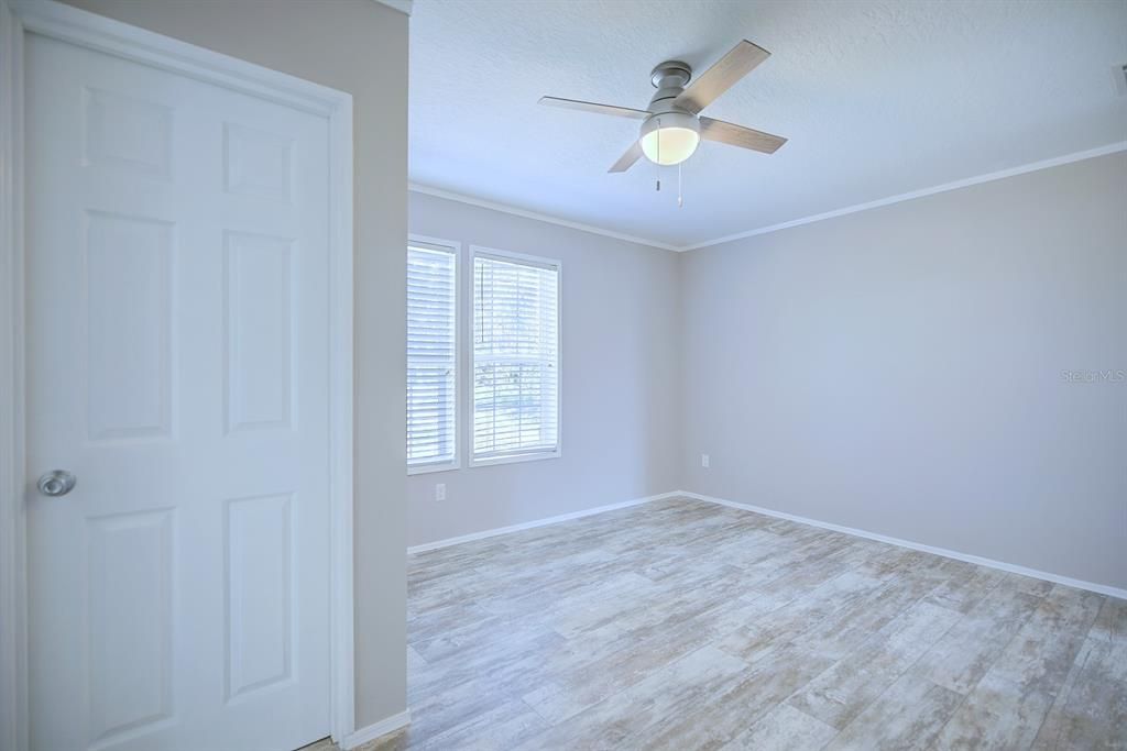 For Sale: $344,900 (2 beds, 2 baths, 1411 Square Feet)