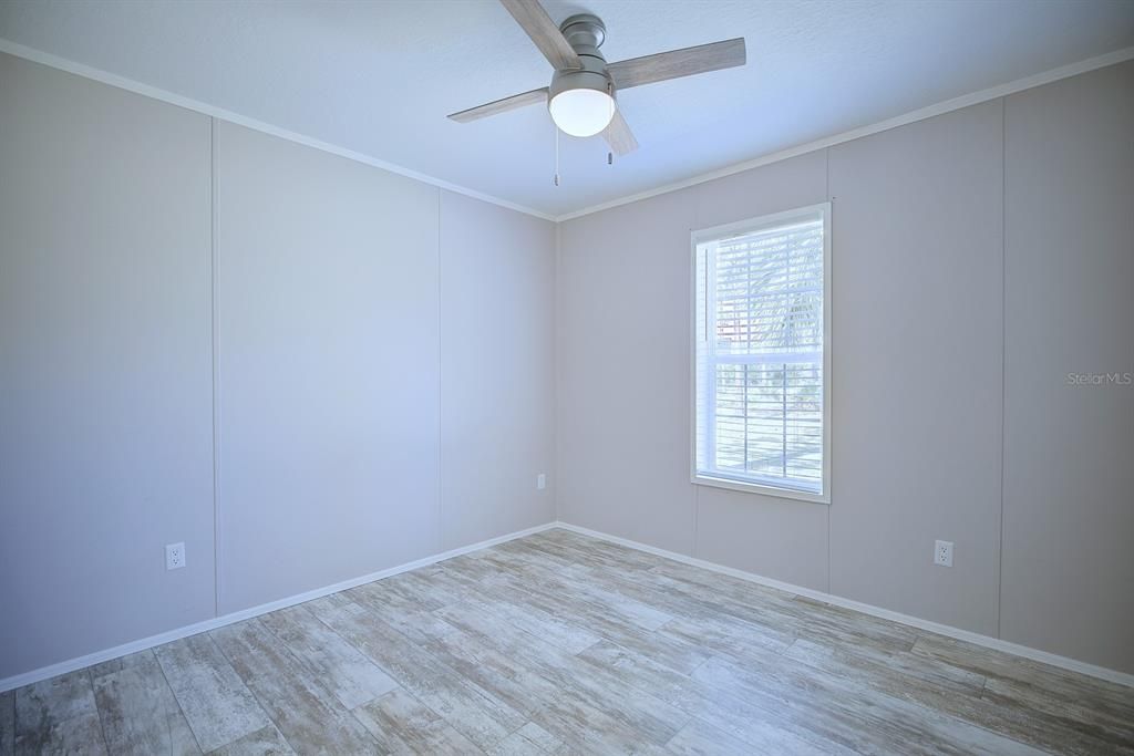 For Sale: $344,900 (2 beds, 2 baths, 1411 Square Feet)