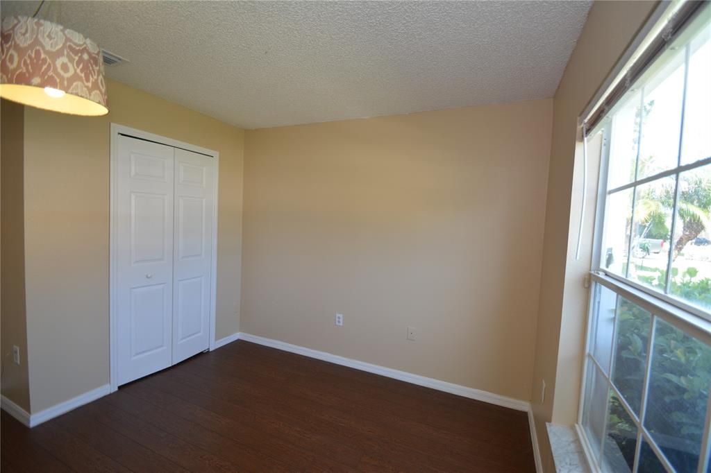 En Renta: $1,950 (3 camas, 2 baños, 1416 Pies cuadrados)