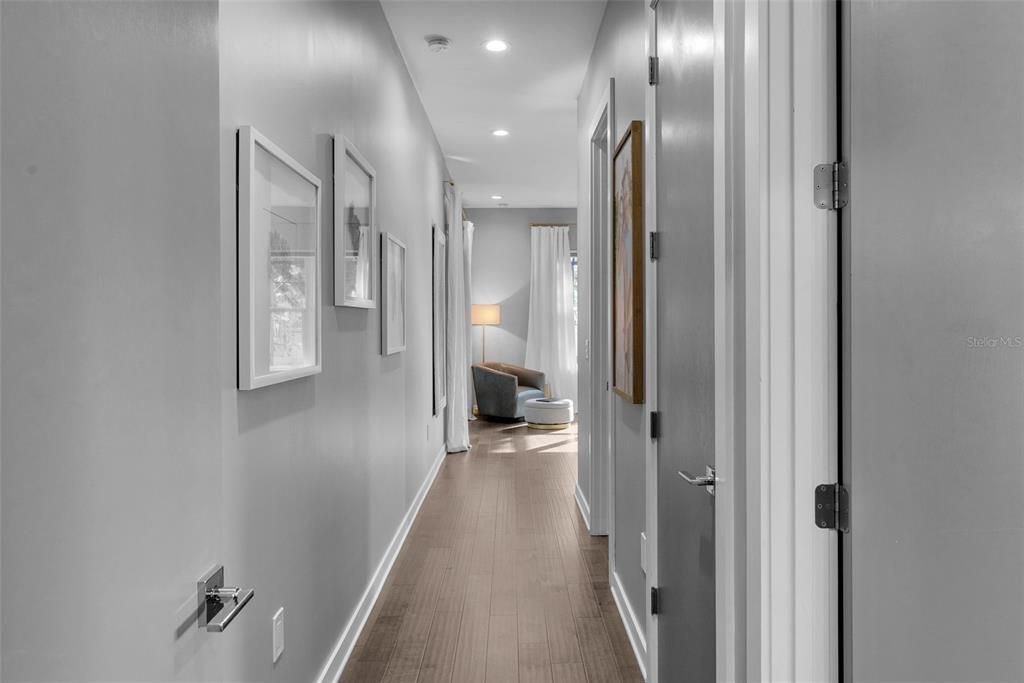 出租: $13,500 (5 贝兹, 4 浴室, 4149 平方英尺)