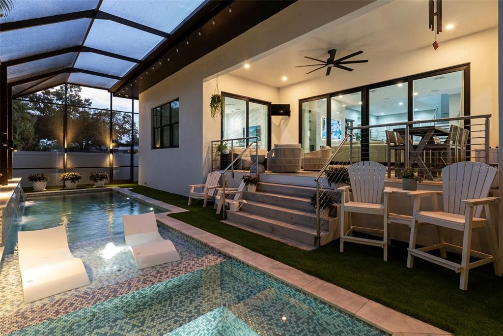 出租: $13,500 (5 贝兹, 4 浴室, 4149 平方英尺)