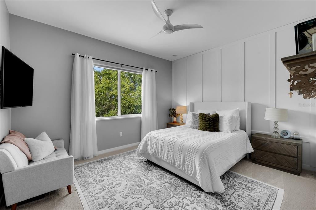 出租: $13,500 (5 贝兹, 4 浴室, 4149 平方英尺)