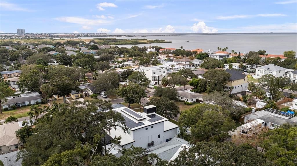 出租: $13,500 (5 贝兹, 4 浴室, 4149 平方英尺)