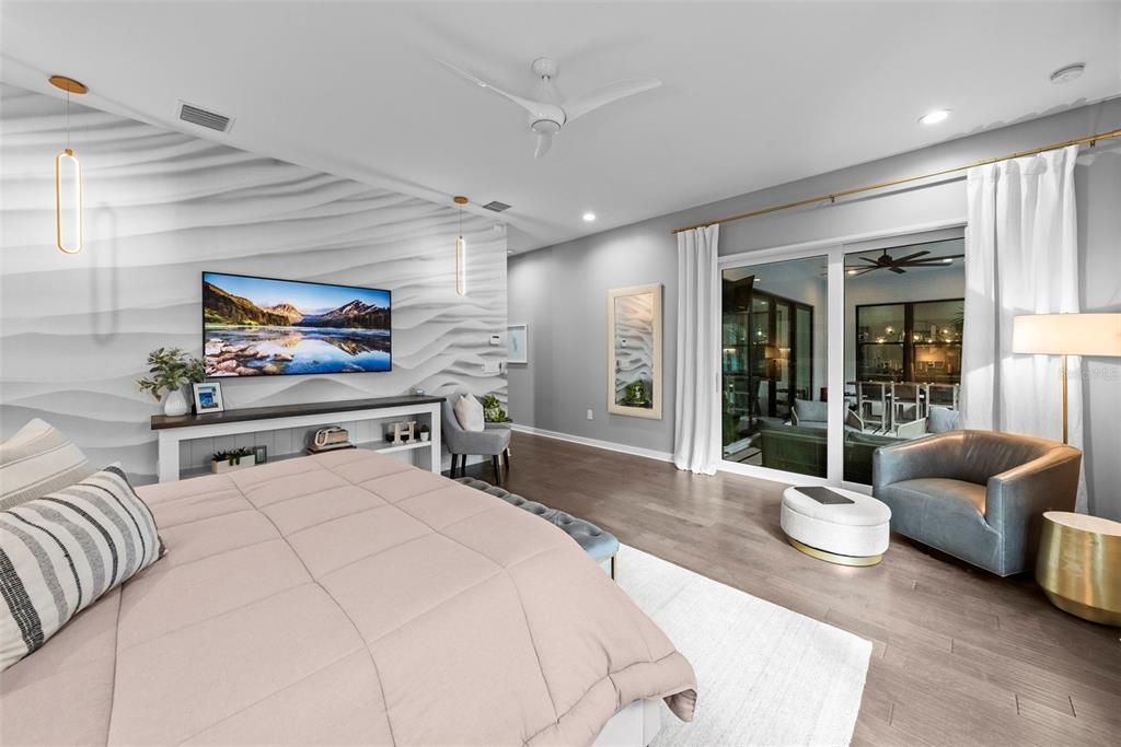 出租: $13,500 (5 贝兹, 4 浴室, 4149 平方英尺)