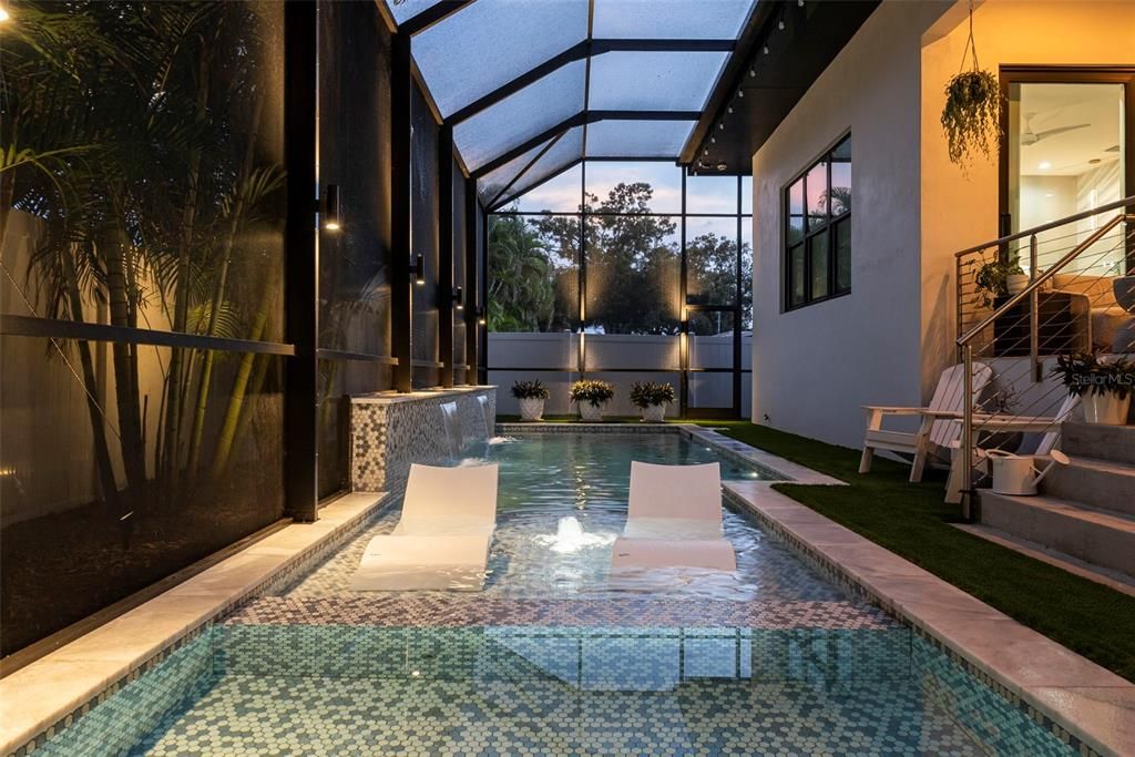 出租: $13,500 (5 贝兹, 4 浴室, 4149 平方英尺)