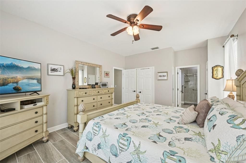 Active With Contract: $589,700 (3 beds, 2 baths, 1782 Square Feet)