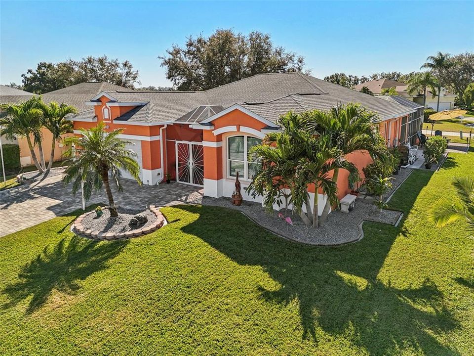 Active With Contract: $589,700 (3 beds, 2 baths, 1782 Square Feet)