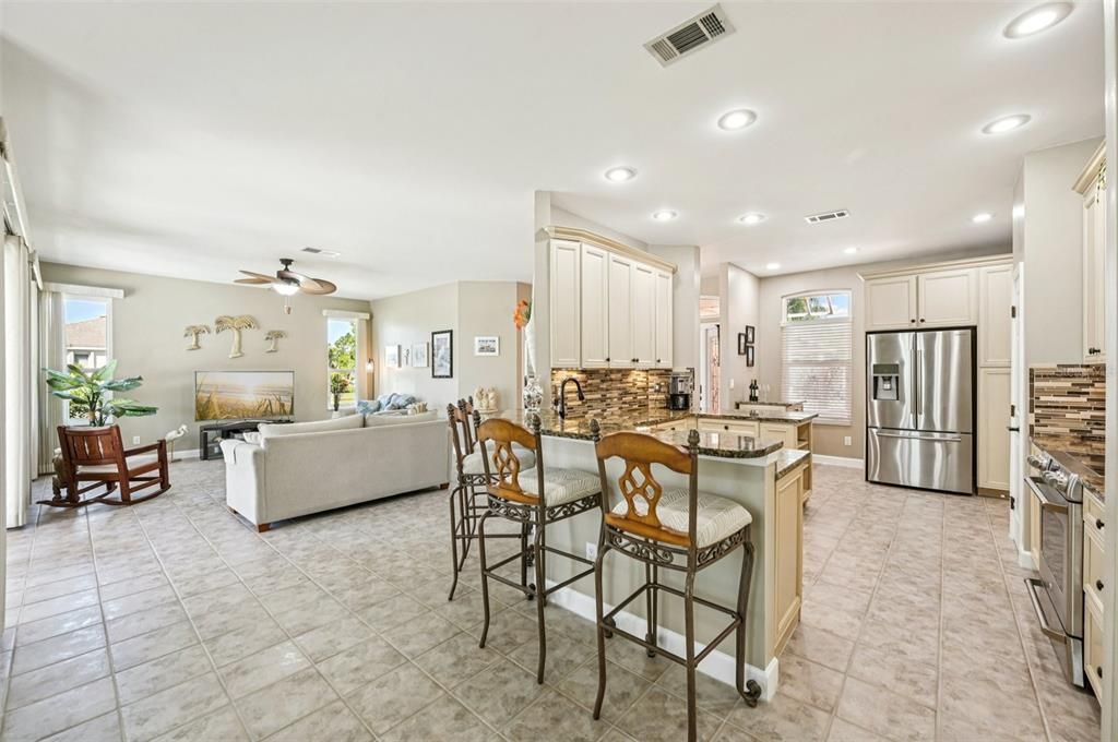 Active With Contract: $589,700 (3 beds, 2 baths, 1782 Square Feet)