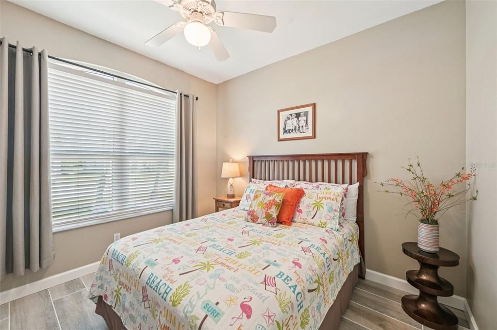 Active With Contract: $589,700 (3 beds, 2 baths, 1782 Square Feet)