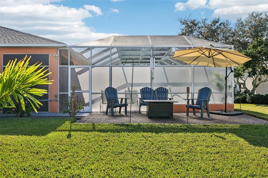 Active With Contract: $589,700 (3 beds, 2 baths, 1782 Square Feet)