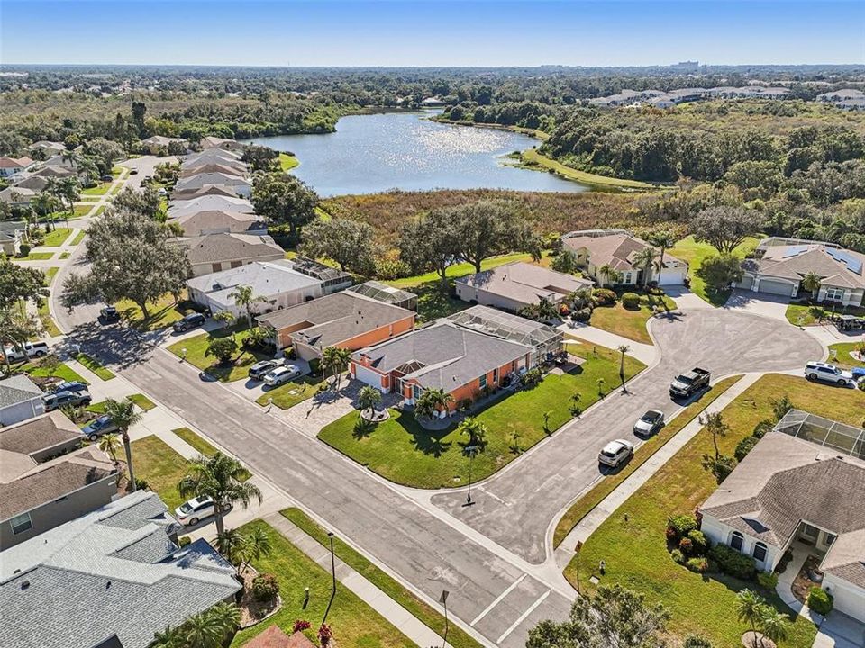 Active With Contract: $589,700 (3 beds, 2 baths, 1782 Square Feet)