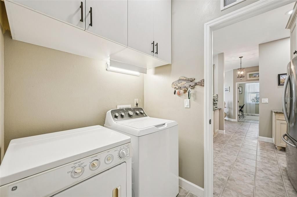 Active With Contract: $589,700 (3 beds, 2 baths, 1782 Square Feet)