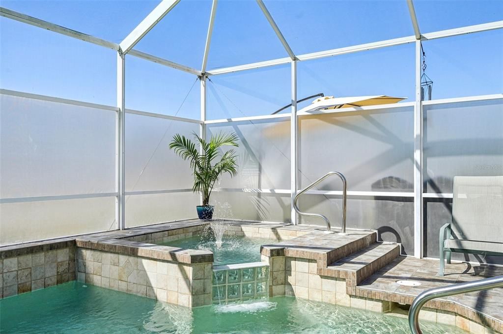 Active With Contract: $589,700 (3 beds, 2 baths, 1782 Square Feet)