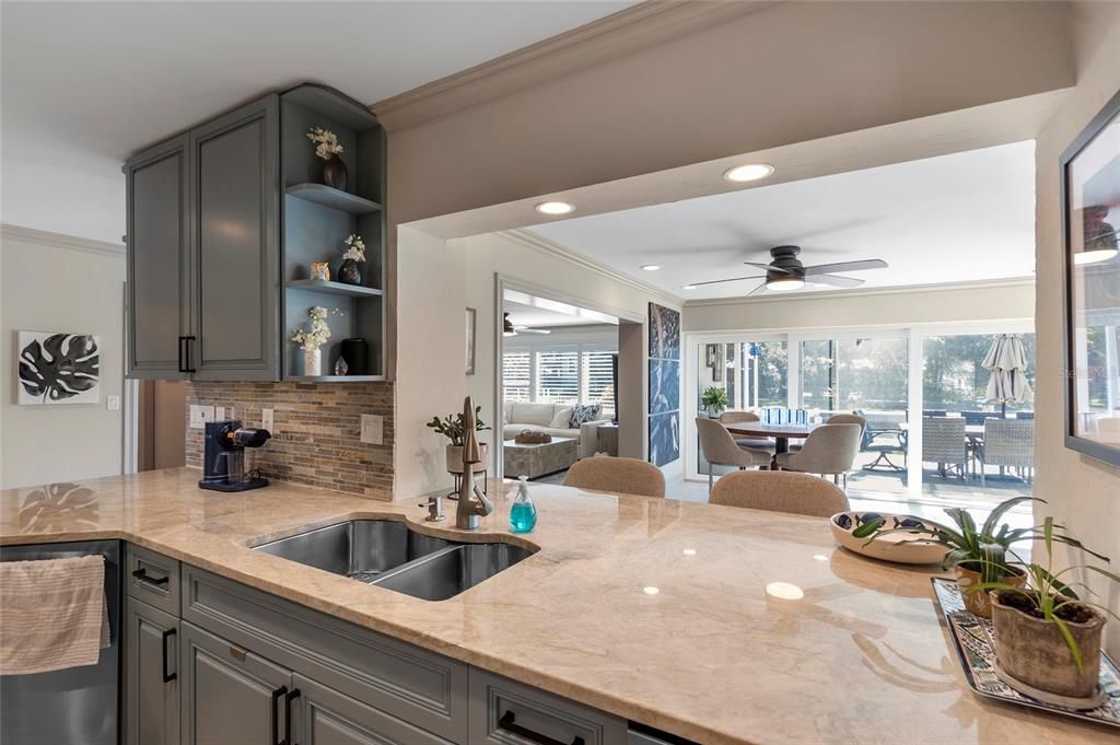 待售: $2,295,000 (3 贝兹, 3 浴室, 2676 平方英尺)