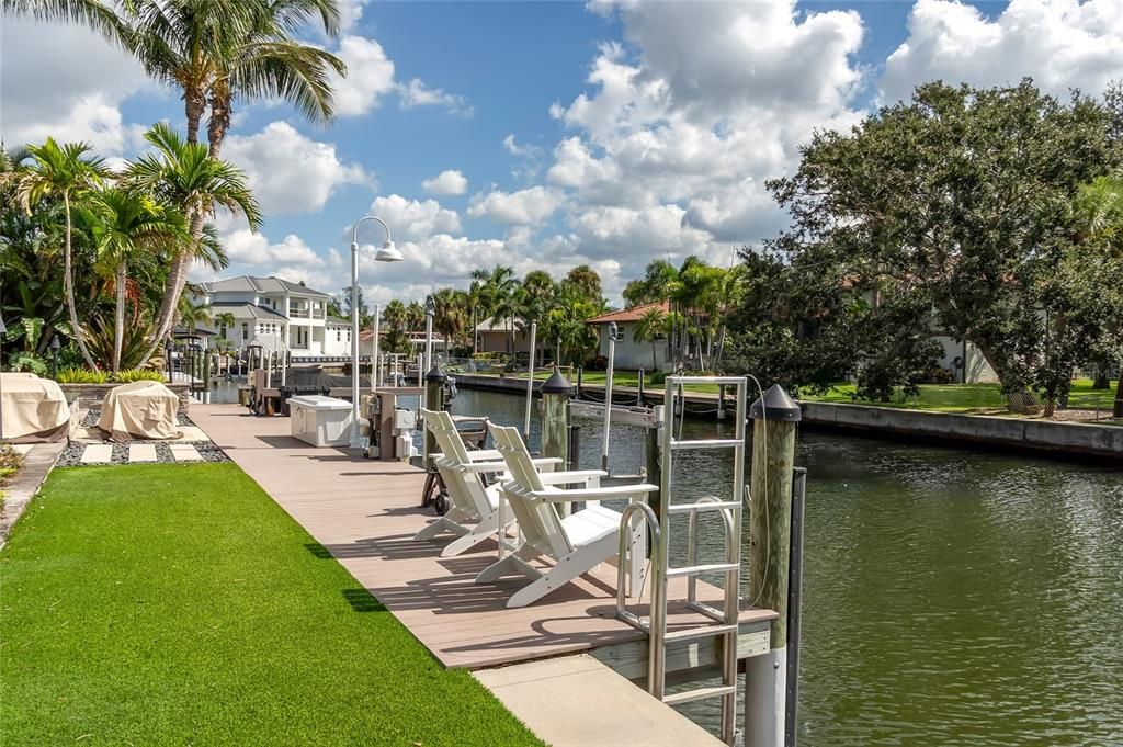 待售: $2,295,000 (3 贝兹, 3 浴室, 2676 平方英尺)