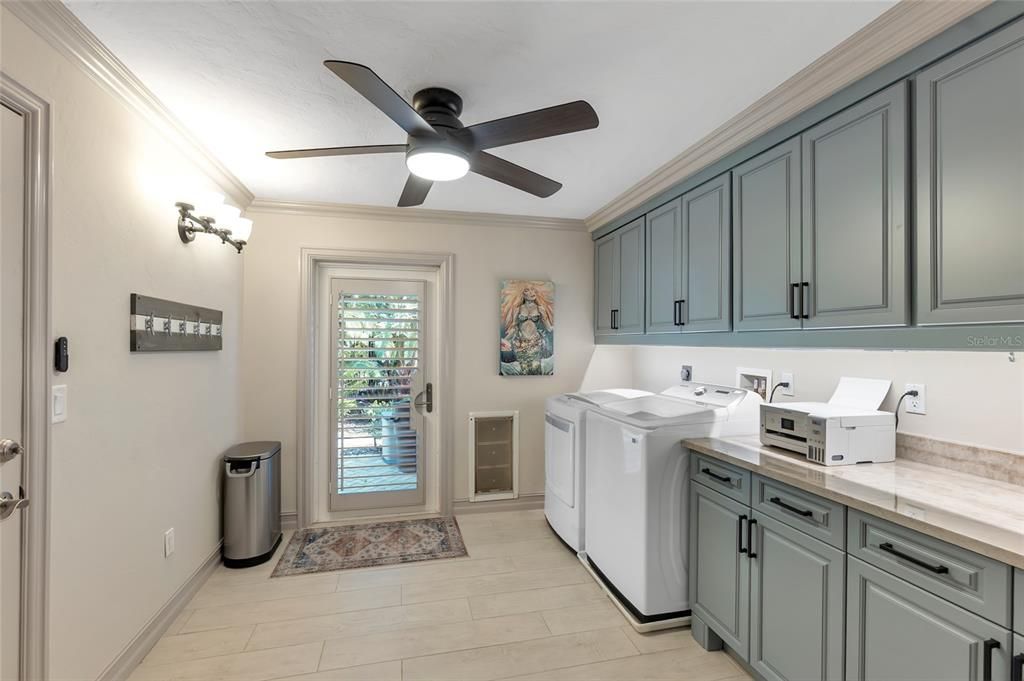 待售: $2,295,000 (3 贝兹, 3 浴室, 2676 平方英尺)