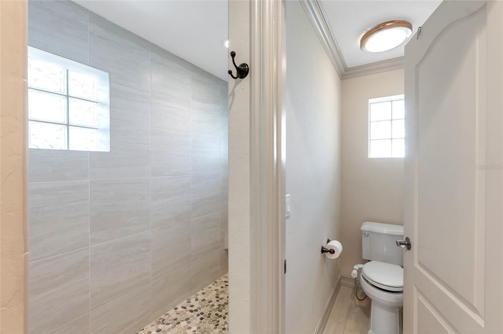 待售: $2,295,000 (3 贝兹, 3 浴室, 2676 平方英尺)