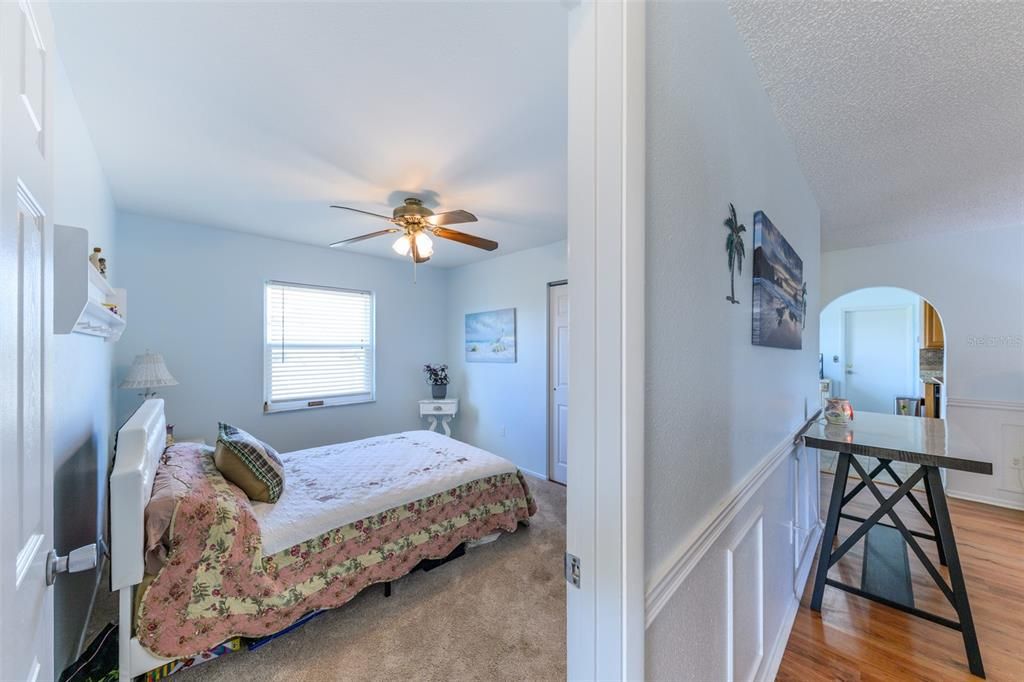 待售: $275,000 (3 贝兹, 2 浴室, 1242 平方英尺)