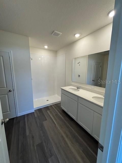 For Sale: $364,990 (4 beds, 2 baths, 1828 Square Feet)