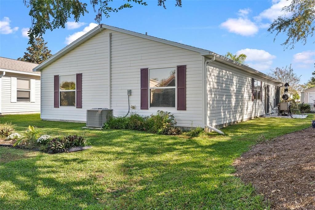 На продажу: $299,900 (2 спален, 2 ванн, 1188 Квадратных фут)