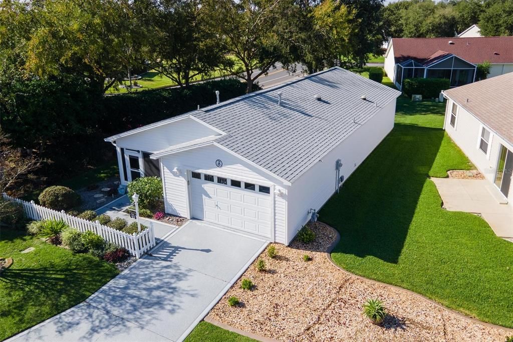 На продажу: $299,900 (2 спален, 2 ванн, 1188 Квадратных фут)