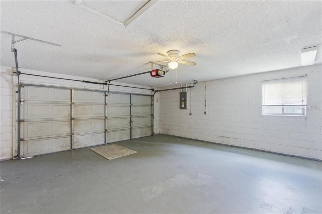 For Sale: $315,000 (3 beds, 2 baths, 1526 Square Feet)