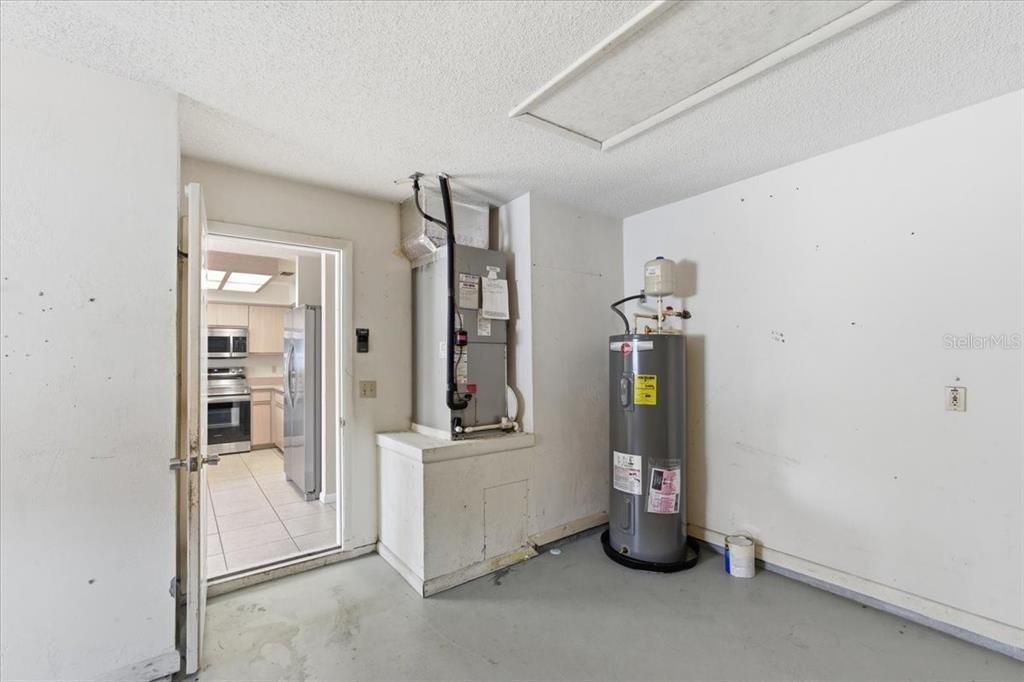 For Sale: $315,000 (3 beds, 2 baths, 1526 Square Feet)