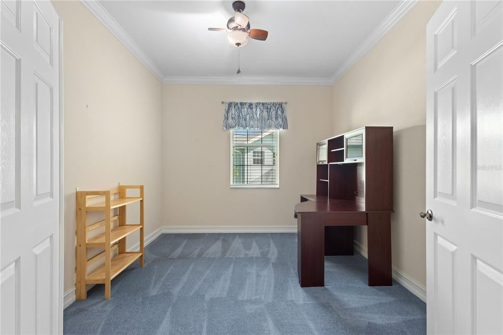 For Sale: $409,900 (3 beds, 3 baths, 2572 Square Feet)