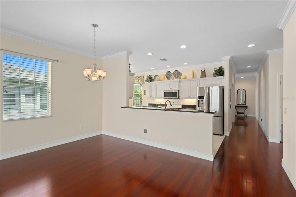 For Sale: $409,900 (3 beds, 3 baths, 2572 Square Feet)