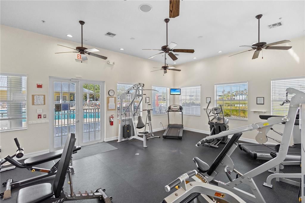 For Sale: $409,900 (3 beds, 3 baths, 2572 Square Feet)