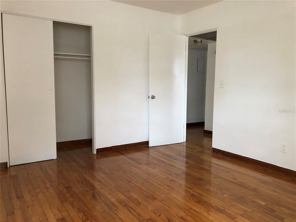 For Rent: $1,600 (2 beds, 1 baths, 825 Square Feet)