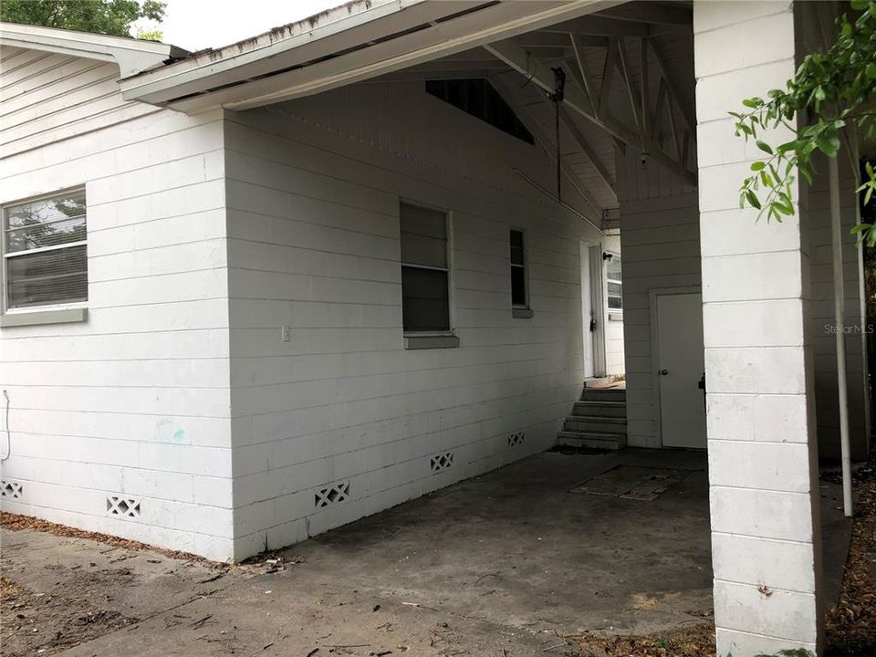 For Rent: $1,600 (2 beds, 1 baths, 825 Square Feet)