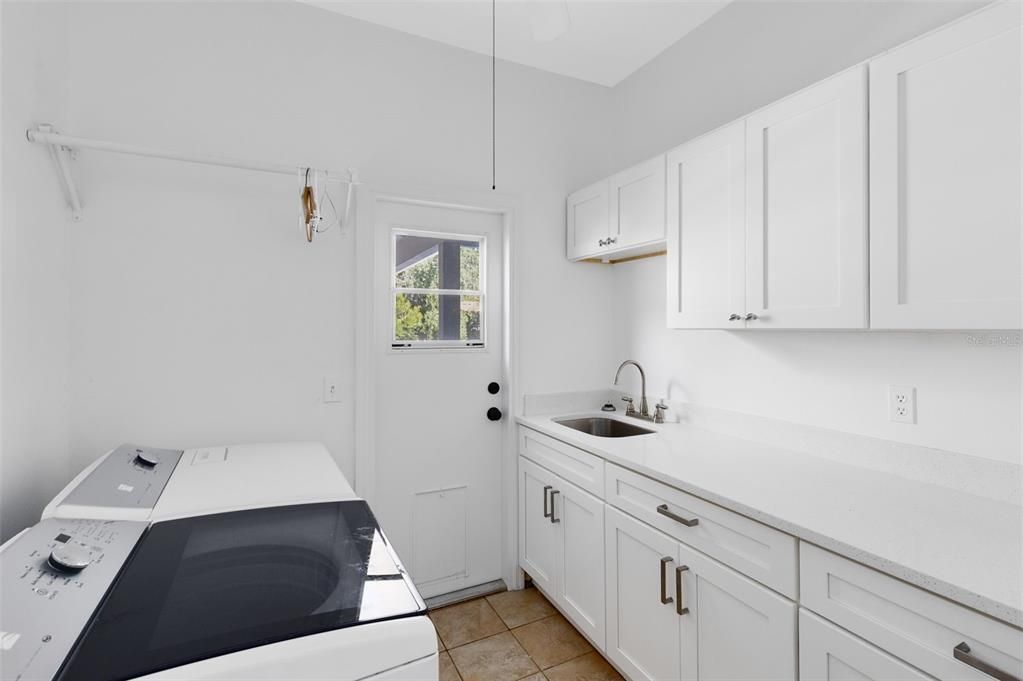 En Venta: $2,490,000 (5 camas, 4 baños, 3948 Pies cuadrados)