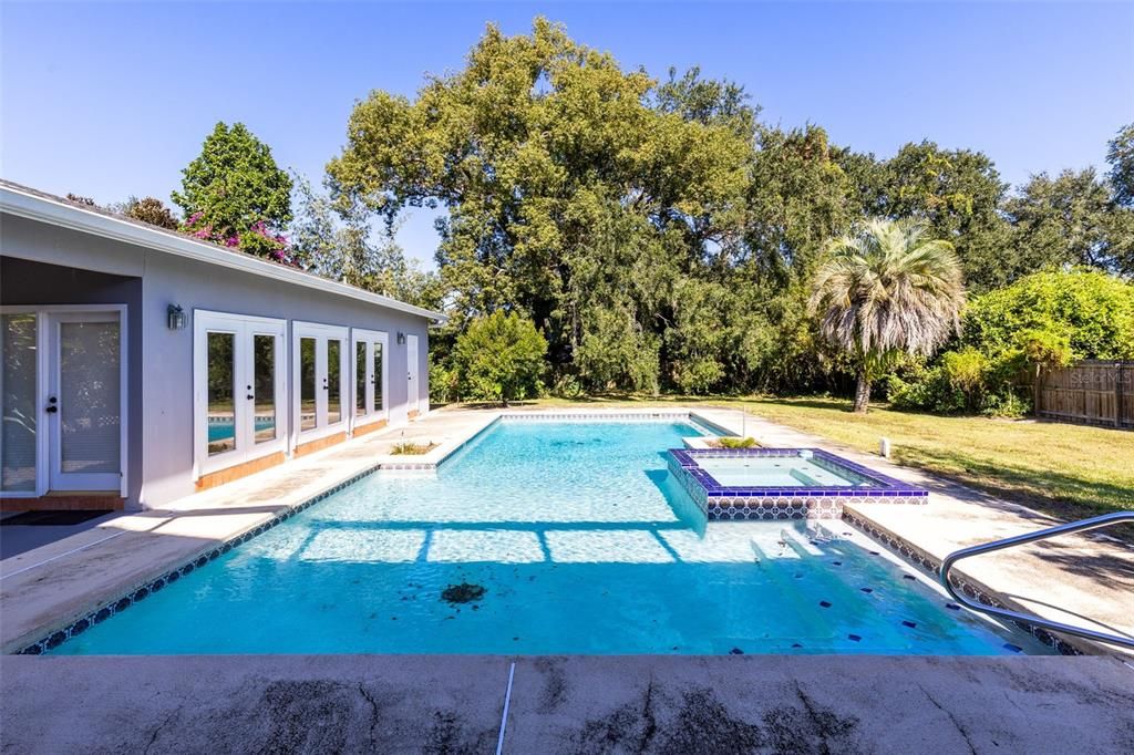 En Venta: $2,490,000 (5 camas, 4 baños, 3948 Pies cuadrados)