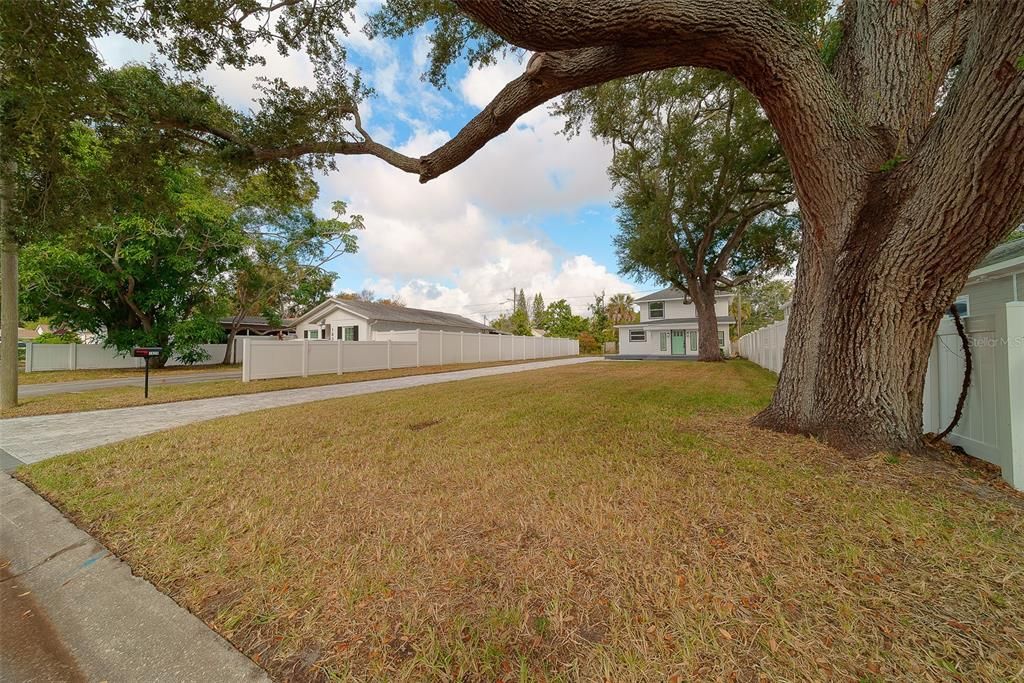 For Sale: $699,000 (3 beds, 2 baths, 1468 Square Feet)