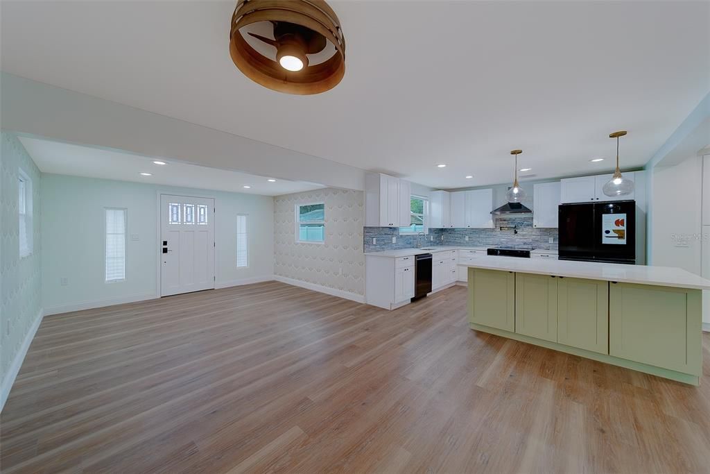 For Sale: $699,000 (3 beds, 2 baths, 1468 Square Feet)