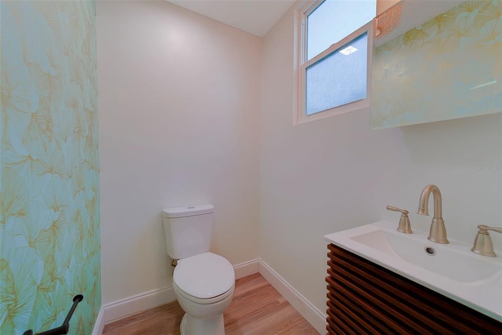 For Sale: $699,000 (3 beds, 2 baths, 1468 Square Feet)