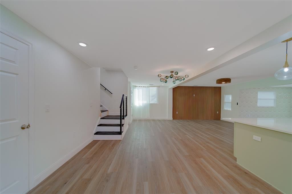 For Sale: $699,000 (3 beds, 2 baths, 1468 Square Feet)