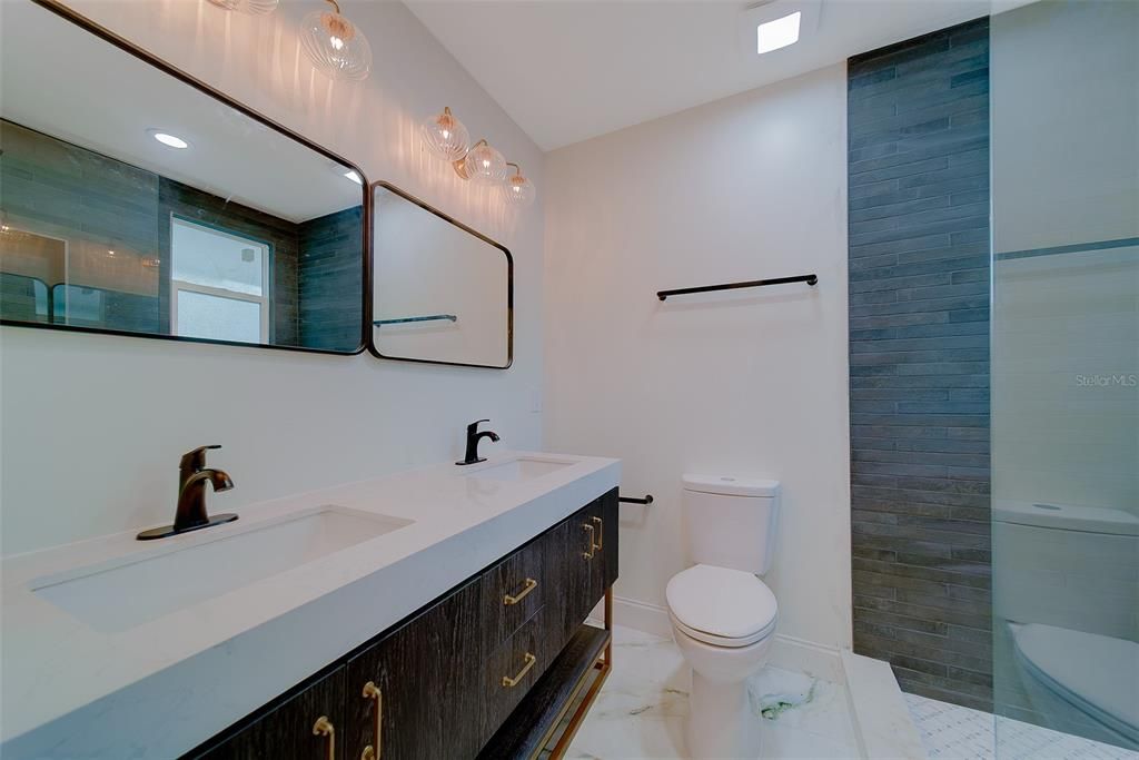 For Sale: $699,000 (3 beds, 2 baths, 1468 Square Feet)