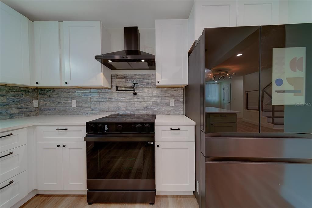 For Sale: $699,000 (3 beds, 2 baths, 1468 Square Feet)