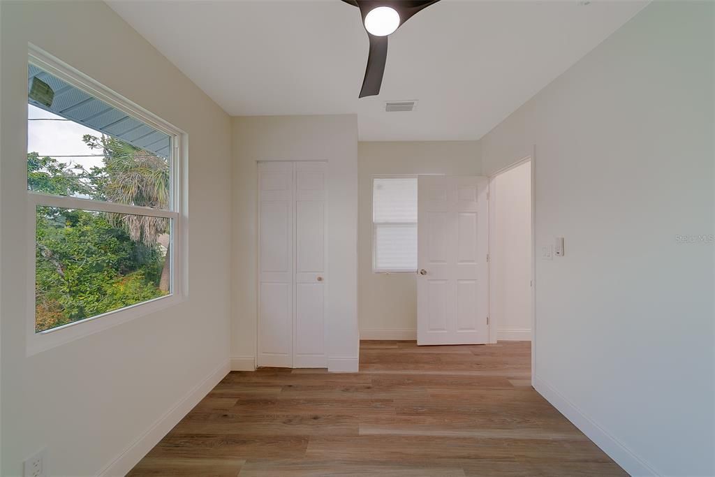 For Sale: $699,000 (3 beds, 2 baths, 1468 Square Feet)